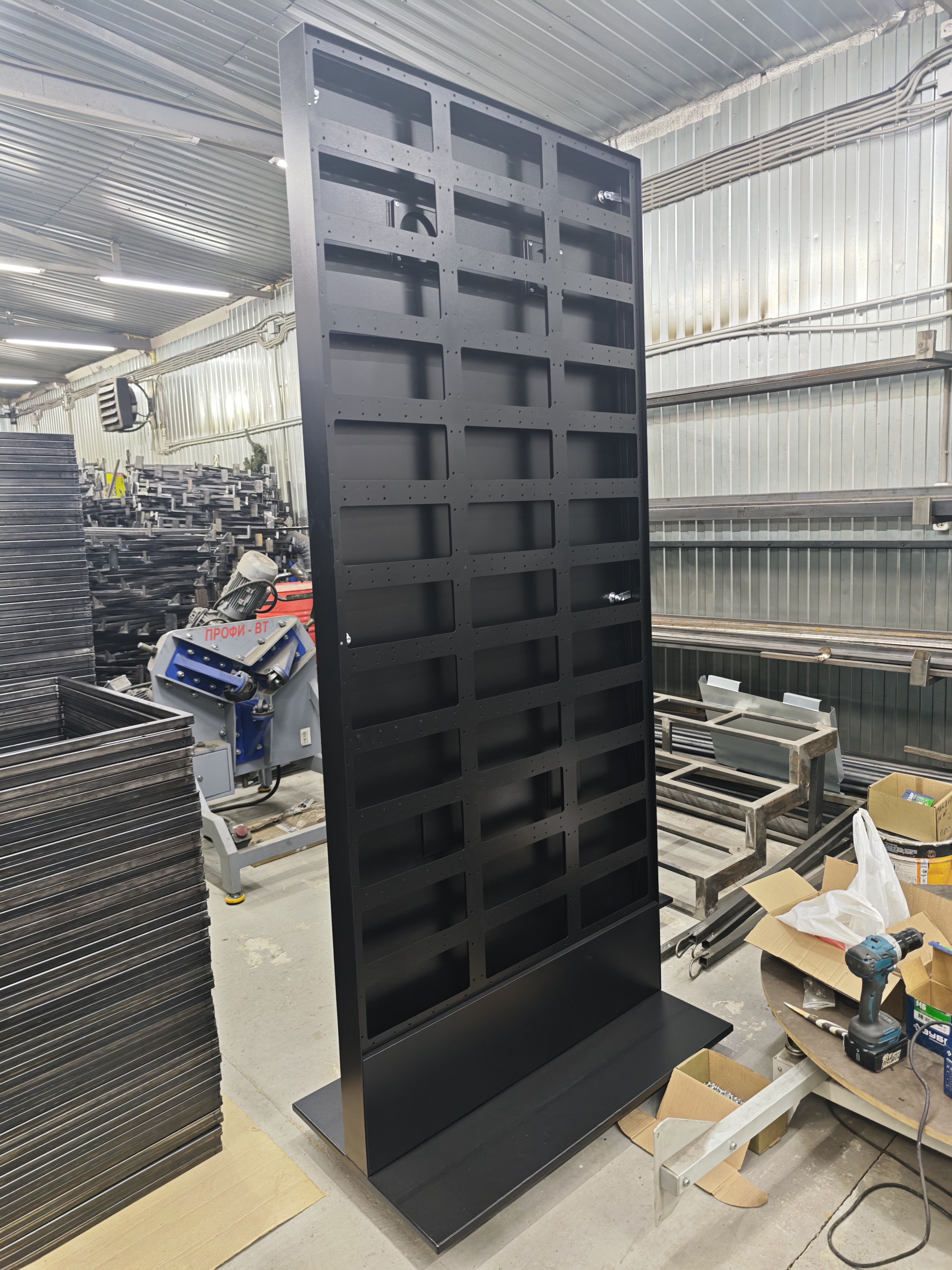 Корпуса и кожухи